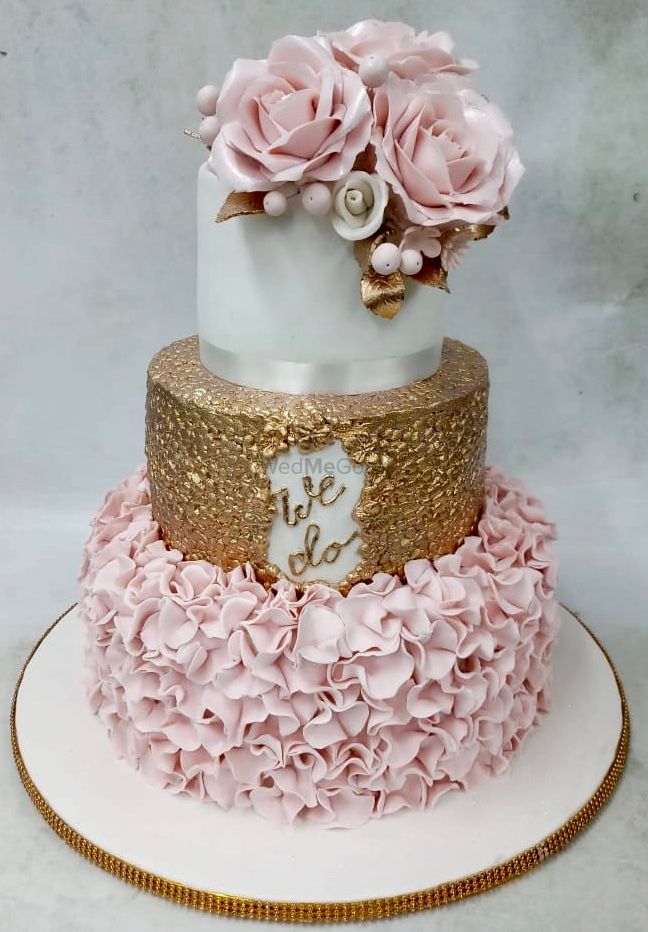 Photo From Premium Collection | Wedding Cakes by Deliciae - By Deliciae Patisserie