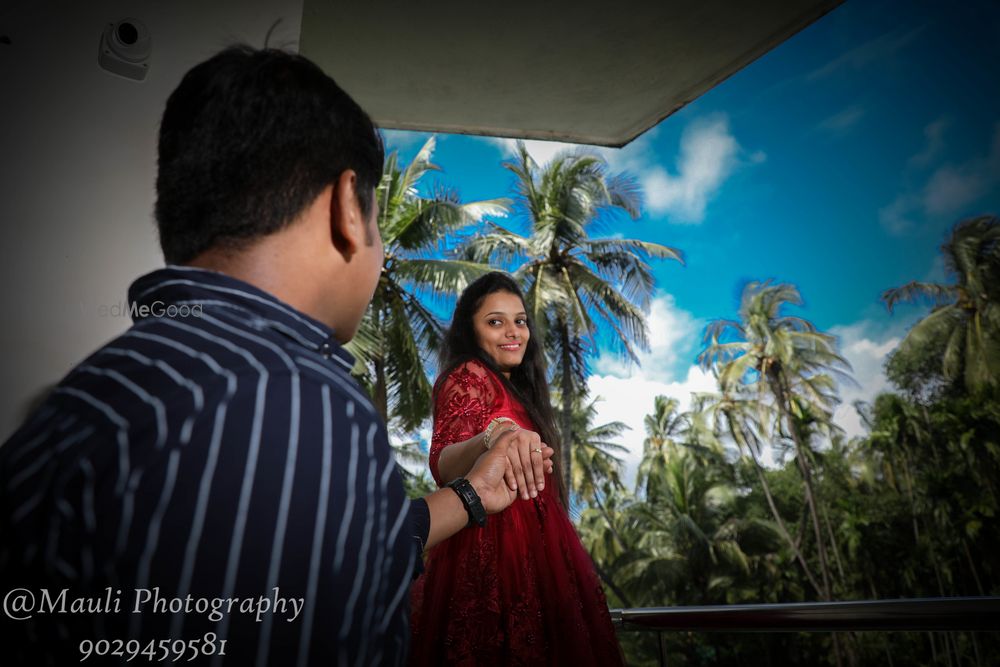 Photo From Pre-wedding - By Mauli Photography & Film's