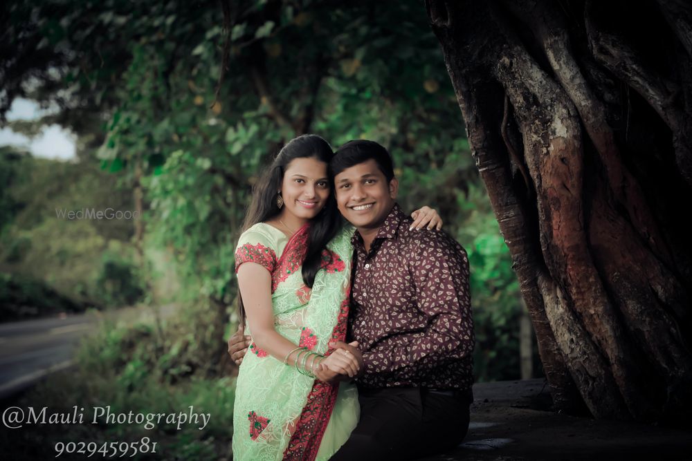 Photo From Pre-wedding - By Mauli Photography & Film's