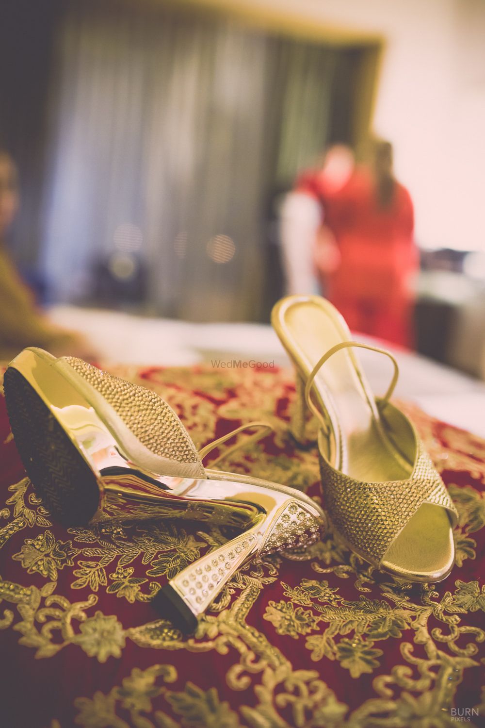 Photo of Gold Sequins Peep Toes