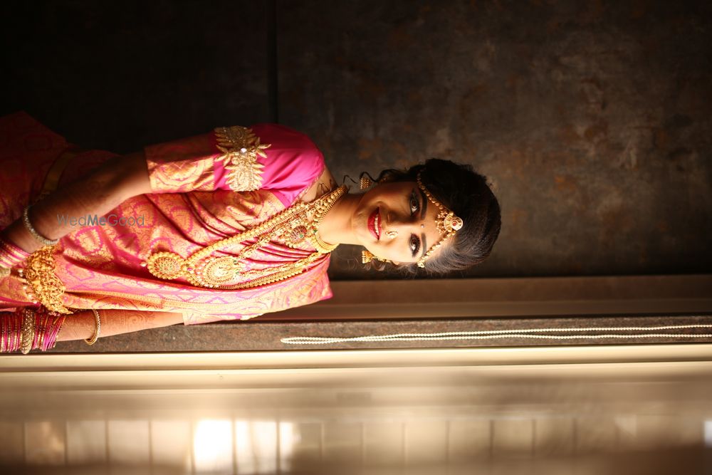 Photo From Brides portrait - By Rohit Bhoir Photography