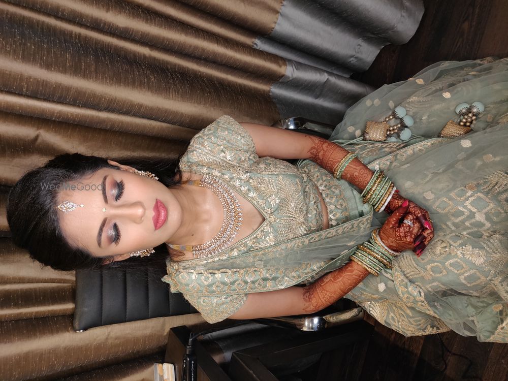 Photo From Bride Ritika Mantri - By Make Me Up by Karishma