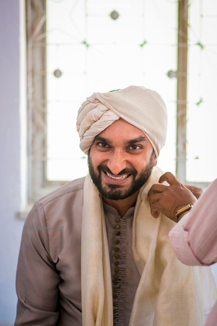 Photo of Groom Wearing Pagdi Shot