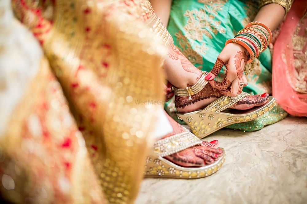 Photo From Paras & Sejal Wedding - By Pixel and Lens