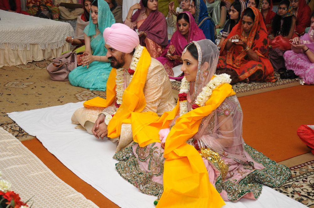 Photo From This Sikh Bride and her moments of joy! - By White Shoe Press