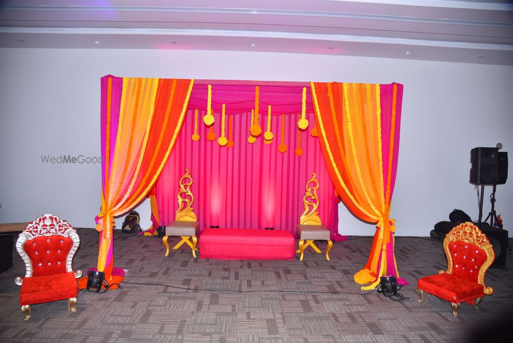 Photo From Indoor Wedding Theme Decor - By Blooming Flower Events