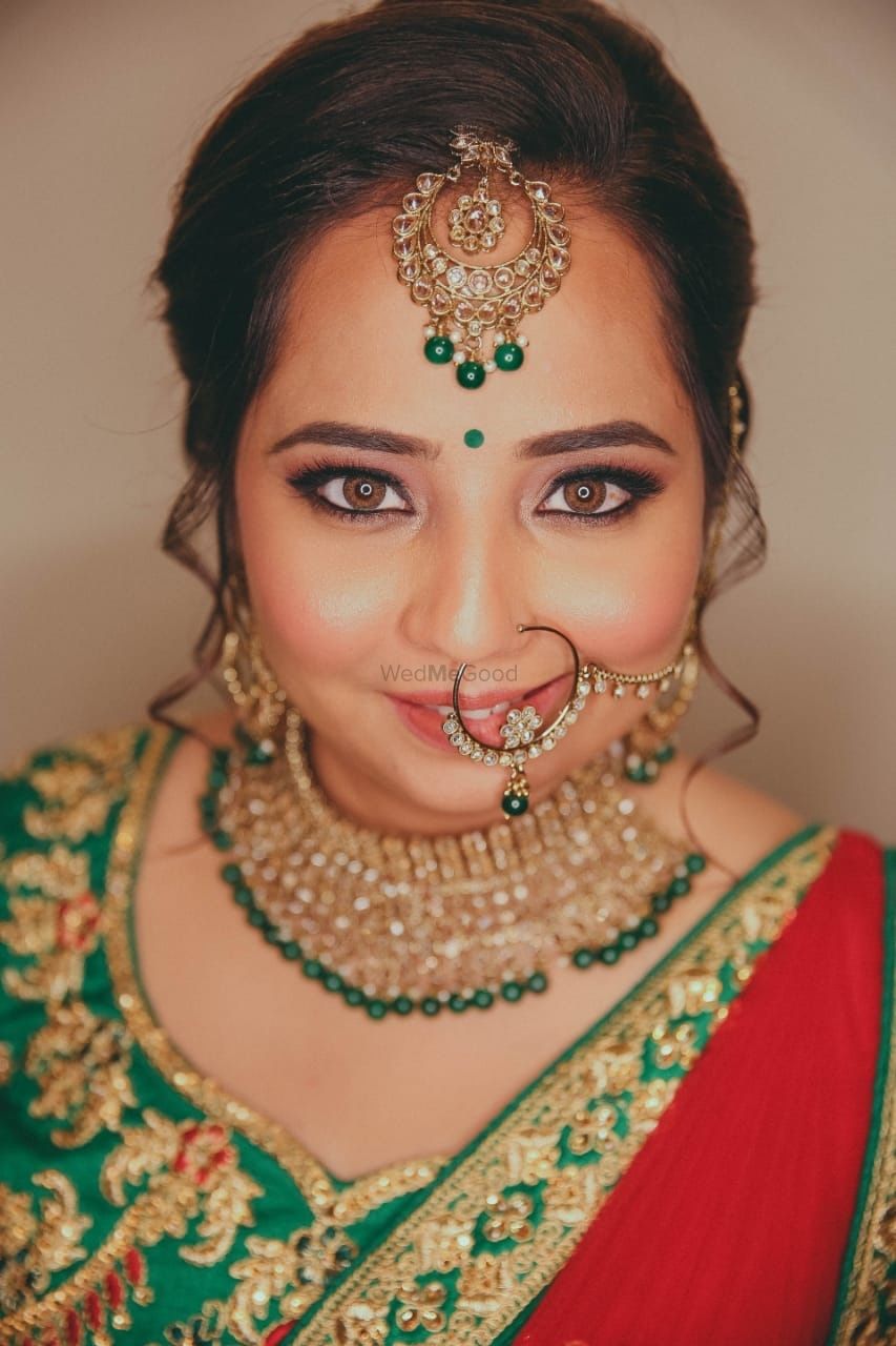 Photo From Bride Madhavi  - By Aksha Shah Mehendi Designer