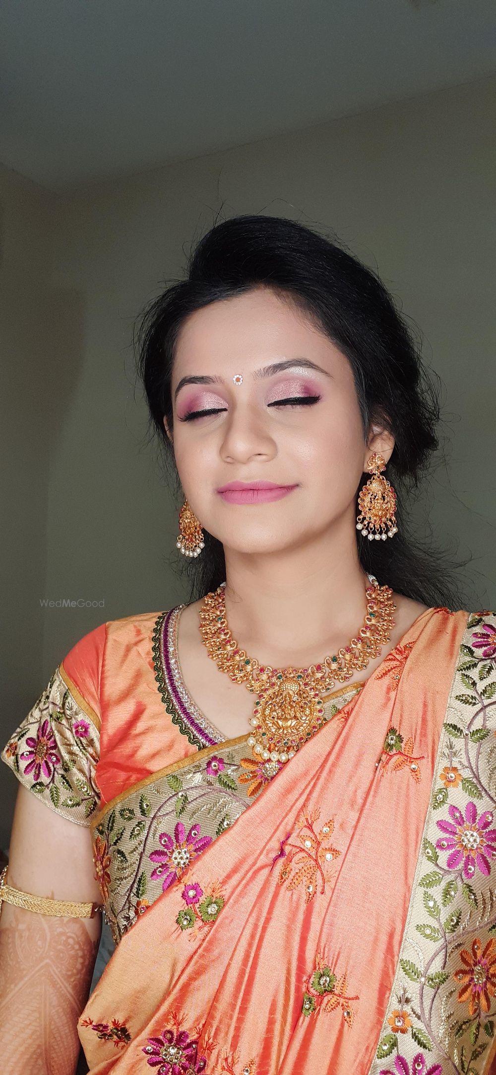 Photo From Smokey Eyes - By Vadhumakeup by Prachi