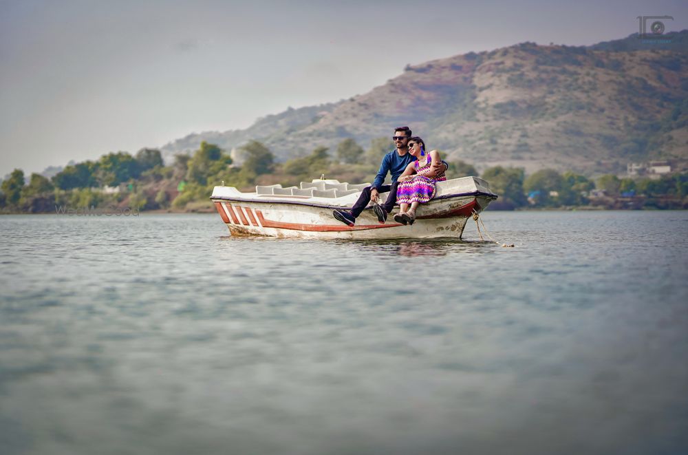 Photo From D+V Pre Wedding - By Iconic Clicks Photography & Events