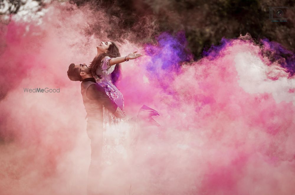 Photo From D+V Pre Wedding - By Iconic Clicks Photography & Events