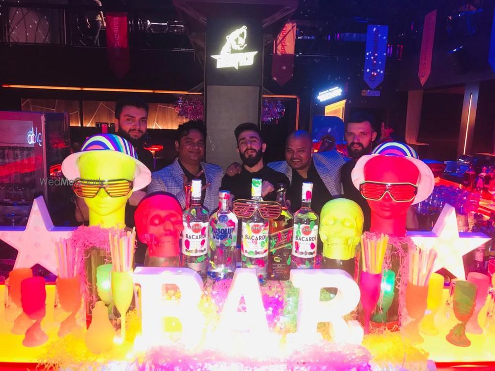 Photo From Neon Theme Bar - By Bar Baraati