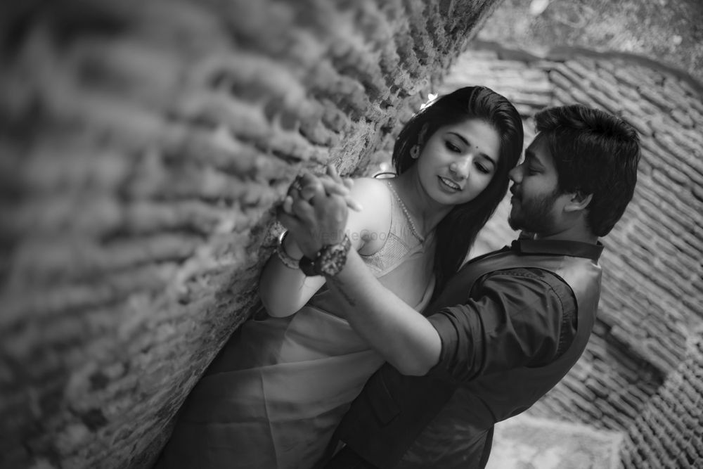 Photo From Pre Wedding - By H D R I Studio