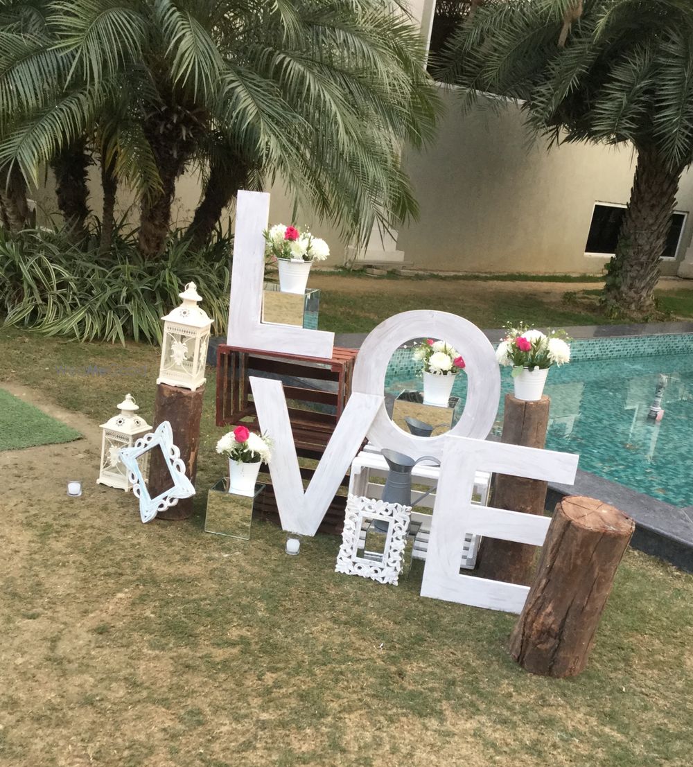 Photo From bright colours love in mehendi ceremony - By The Wedding Crowns