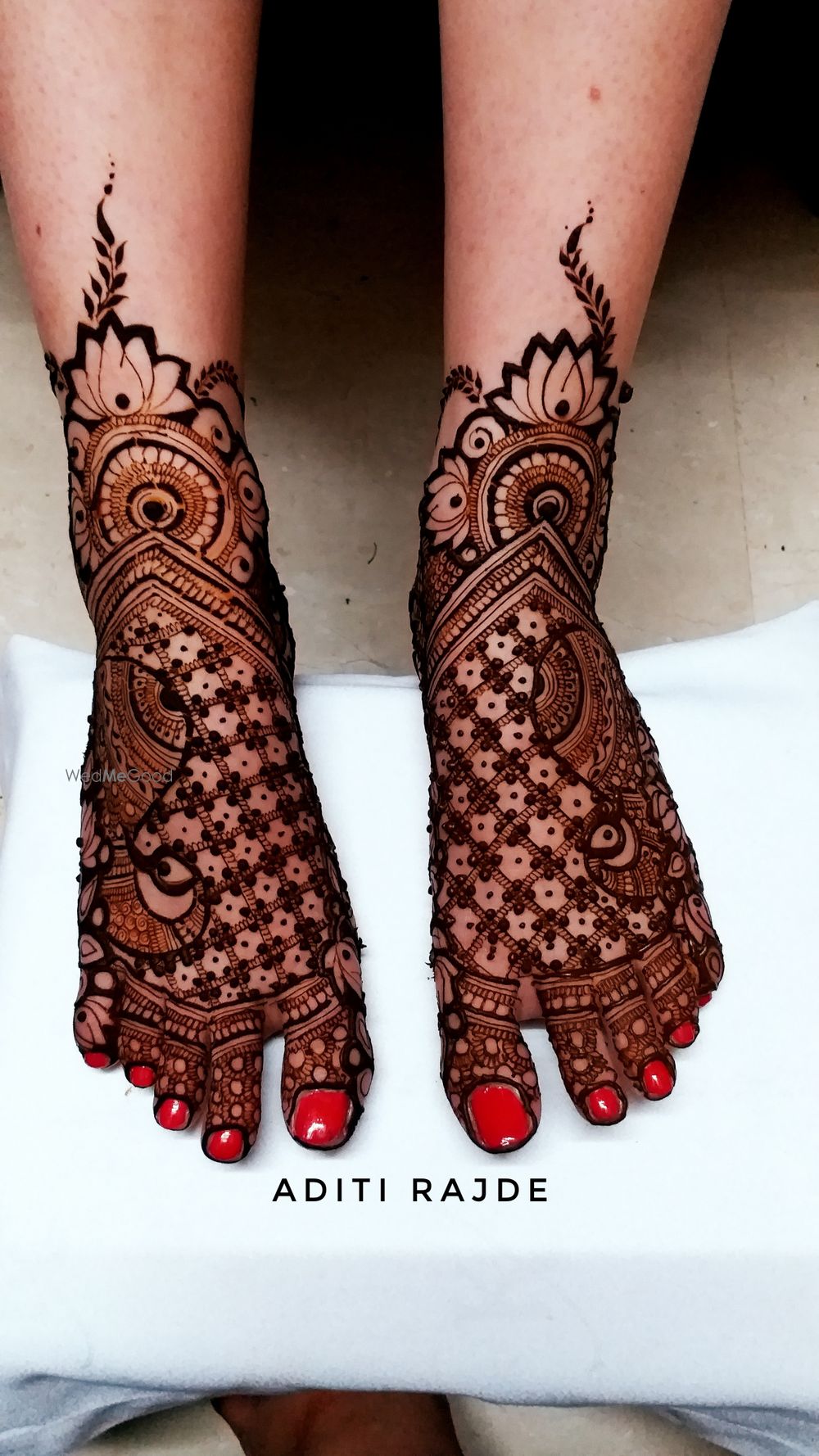 Photo From Legs Designs - By Aditis Mehendi Art