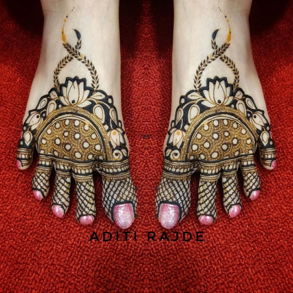 Photo From Legs Designs - By Aditis Mehendi Art