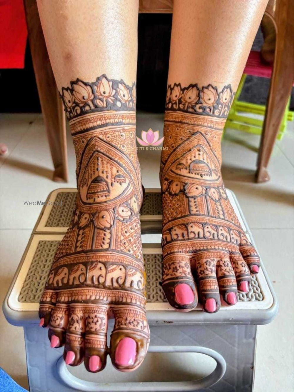 Photo From Legs Designs - By Aditis Mehendi Art