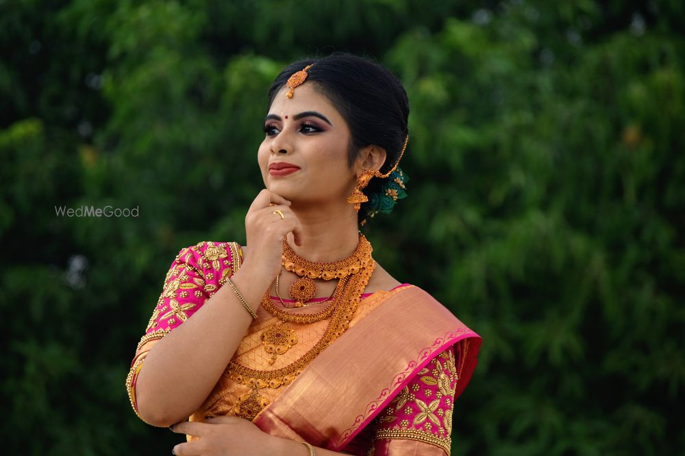 Photo From Traditional look - By Dhakshayni Radhakrishnan Makeovers