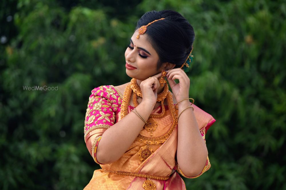 Photo From Traditional look - By Dhakshayni Radhakrishnan Makeovers