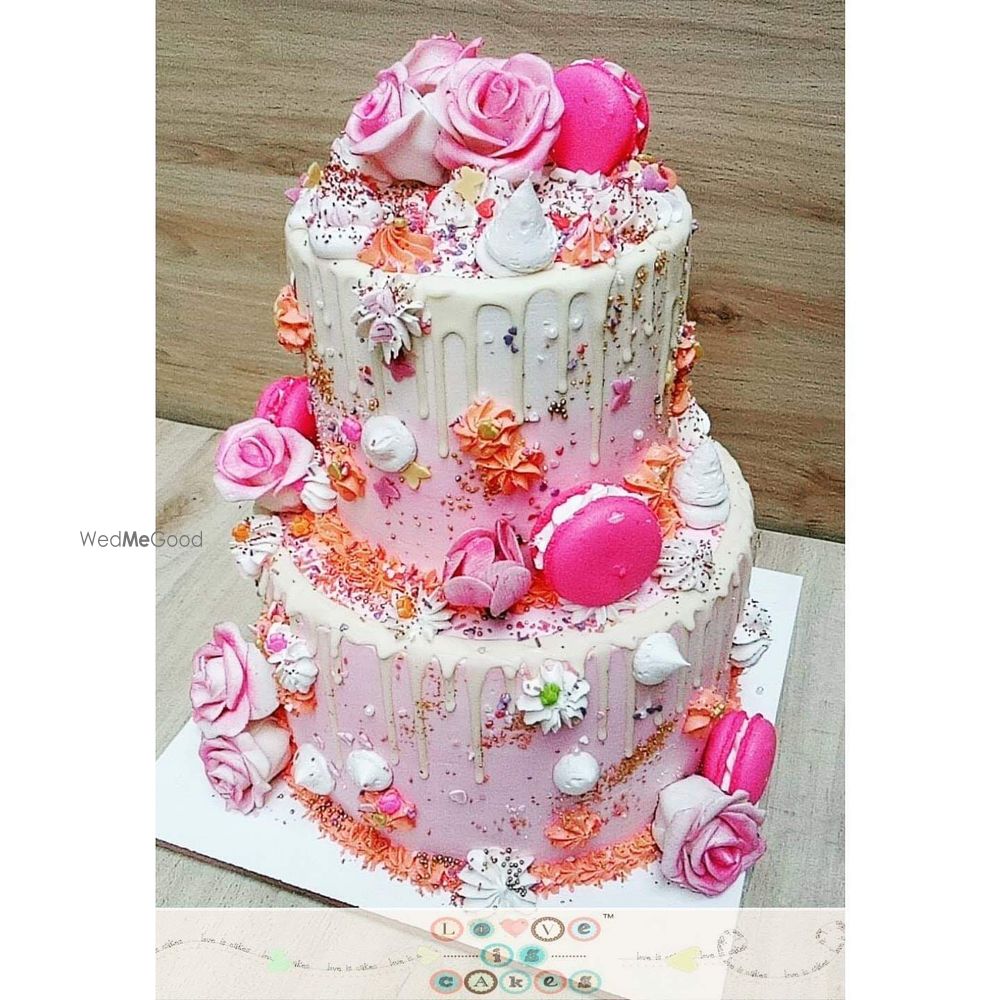 Photo From Buttercream Wedding Cakes - By Love is Cakes
