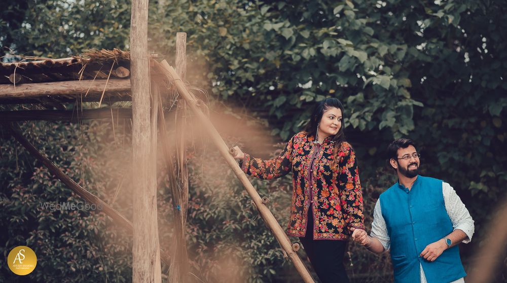 Photo From Upanya & Ishaan Pre-wedding - By The Knotty Weds