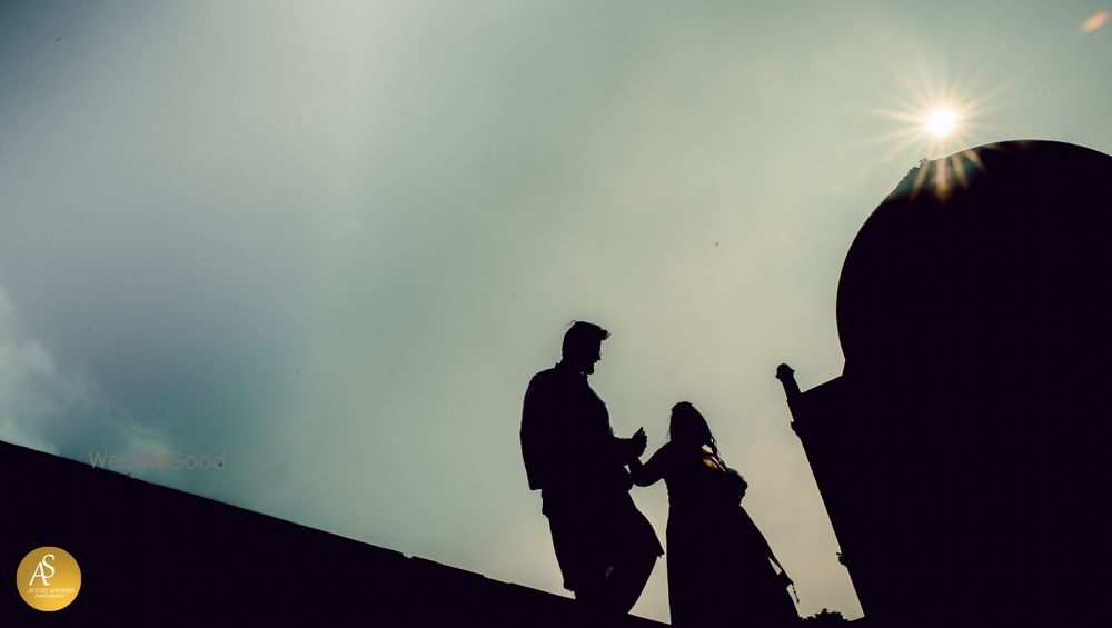 Photo From Upanya & Ishaan Pre-wedding - By The Knotty Weds