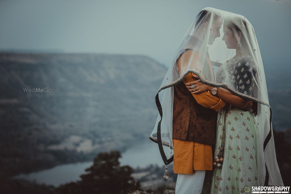 Photo From AAYUSHI + DEVESH PRE WEDDING SHOOT - By Shadowgraphy Studio