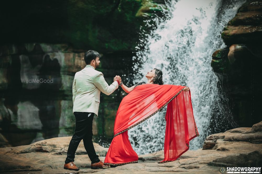 Photo From TUSHAR + HEENA PRE WEDDING SHOOT - By Shadowgraphy Studio