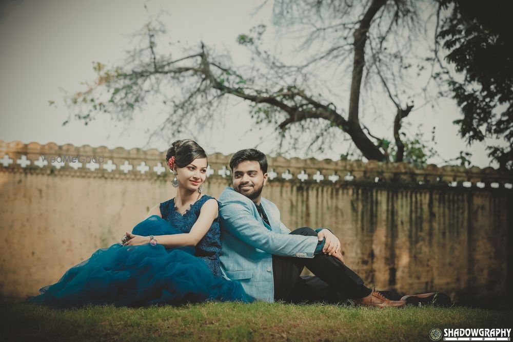 Photo From TUSHAR + HEENA PRE WEDDING SHOOT - By Shadowgraphy Studio