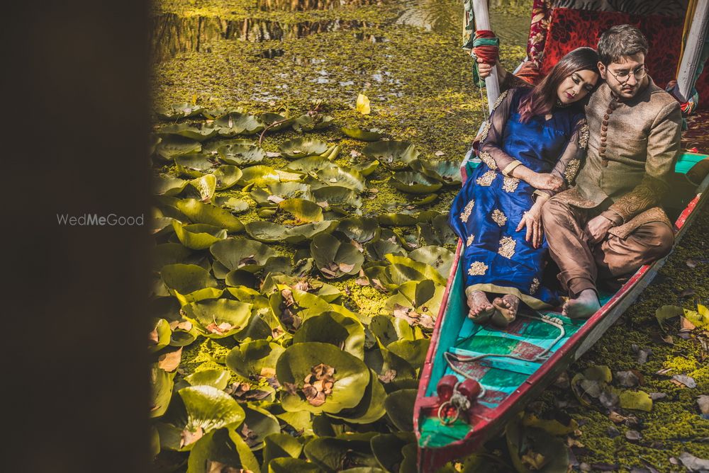 Photo From Sabreen & Tawheed - Couple Shoot at Dal Lake, Kashmir - By Weddings by Ananya Rijhwani