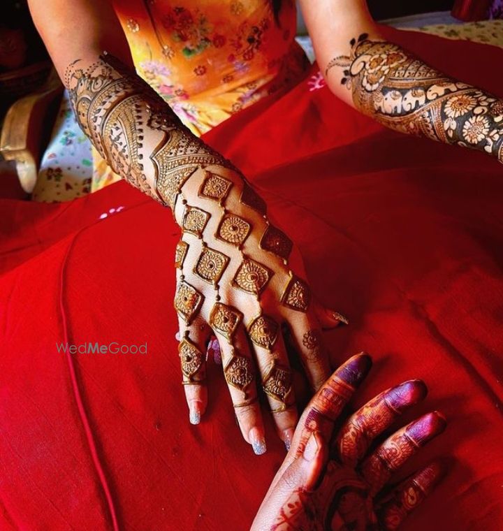 Photo From Floral Designs  - By Deepa Mehendi Artist