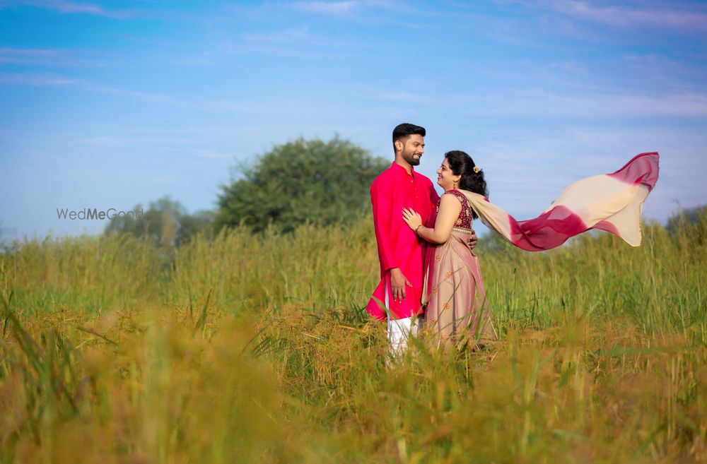 Photo From pre wedding - By Vivah Knots Photography