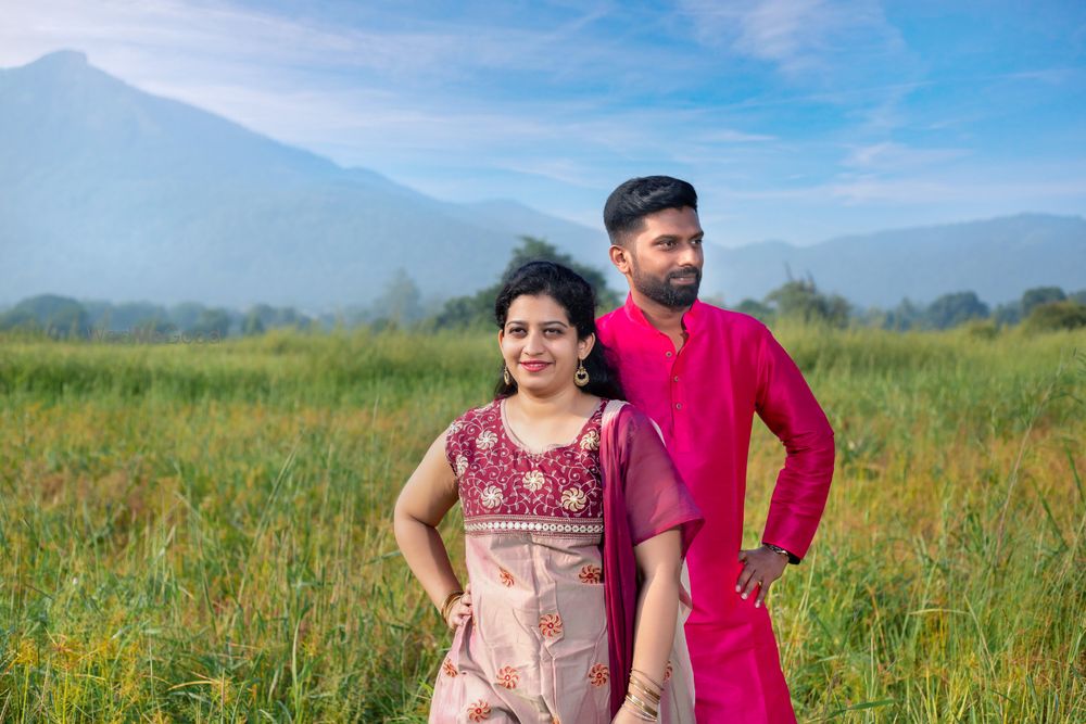 Photo From pre wedding - By Vivah Knots Photography