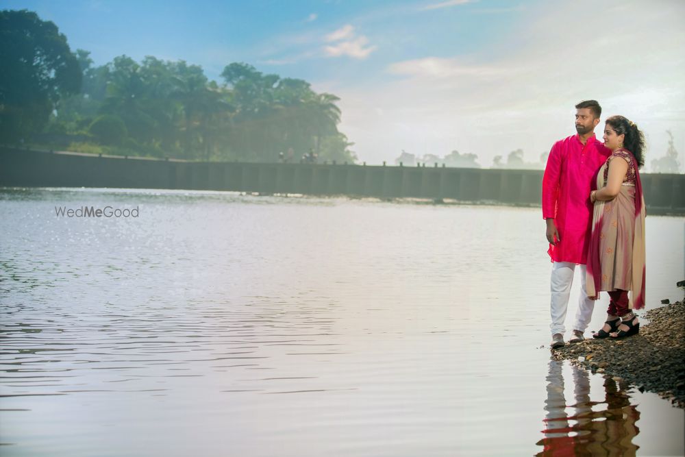 Photo From pre wedding - By Vivah Knots Photography