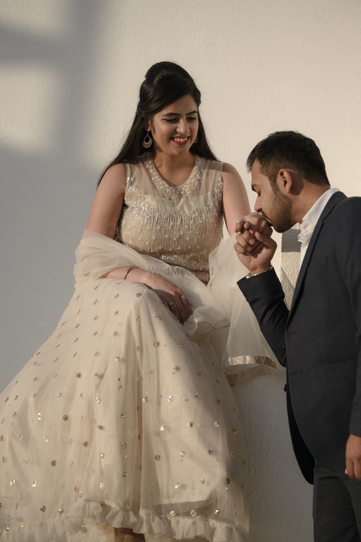 Photo From Meenakshi & Brijesh ( Pre wedding) - By Studio F11