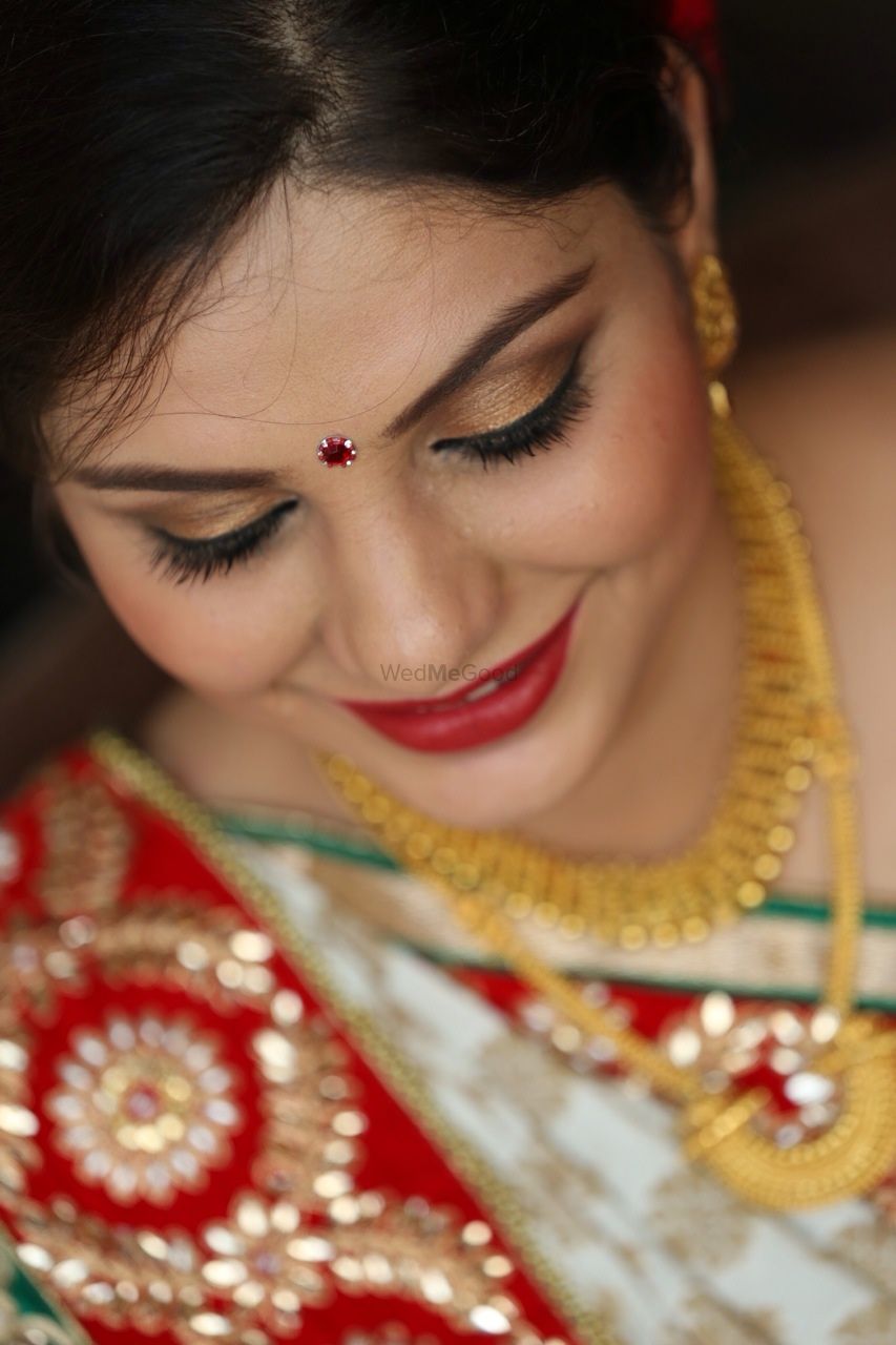 Photo From Jesal's wedding - By Fatima Soomar Bridal Makeup