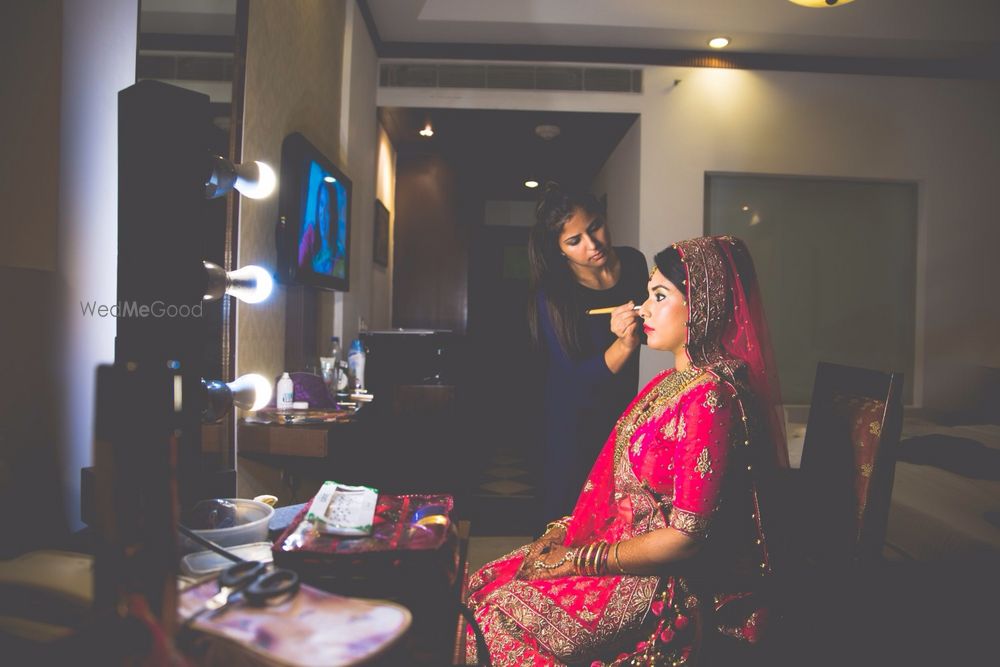 Photo From Abhinanda's Wedding - By Makeup by Oosh