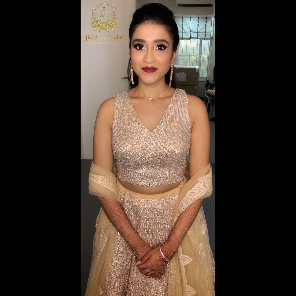 Photo From bride’s sister Rhea - By Makeovers By Jinisha Gandhi