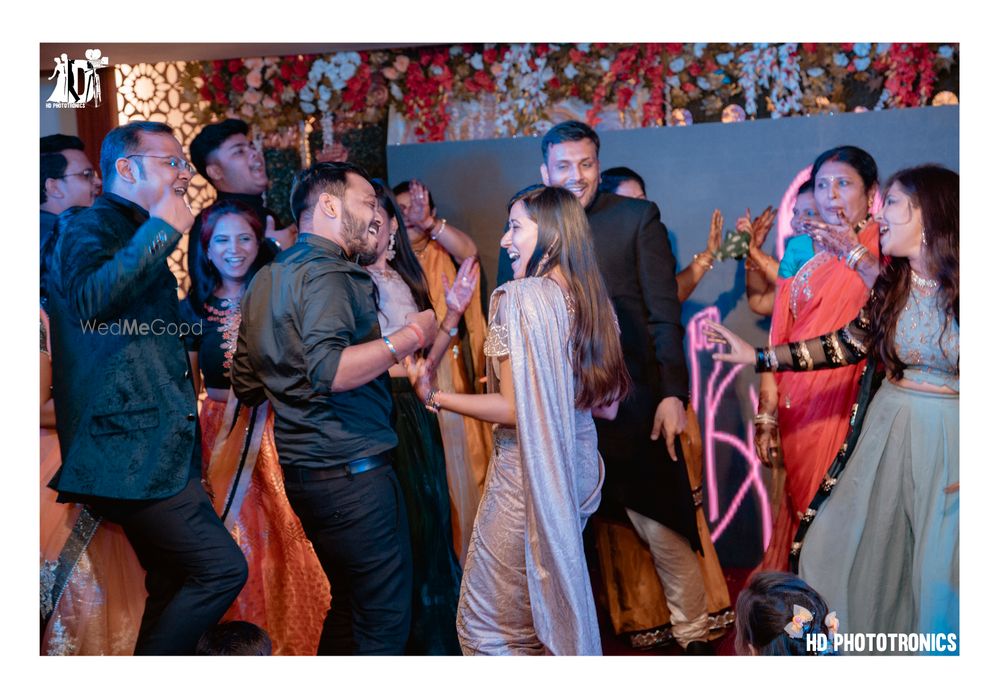 Photo From THE SANGEET BLAST VINAY & NISHA  - By HD Phototronics