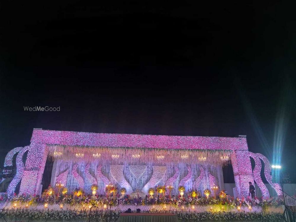 Photo From white and pink theme - By Stardust Wedding Planners