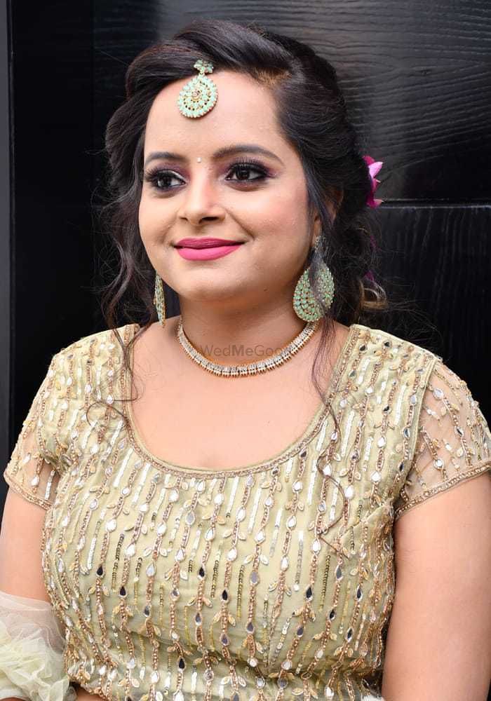 Photo From Engagement Makeup - By Pooja Professional Bridal Makeup Artist