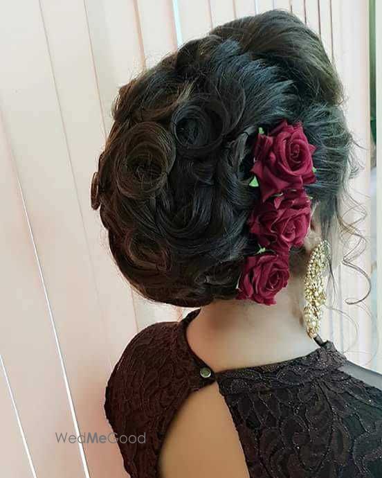 Photo From Wedding hair looks - By Talibansari Makeovers