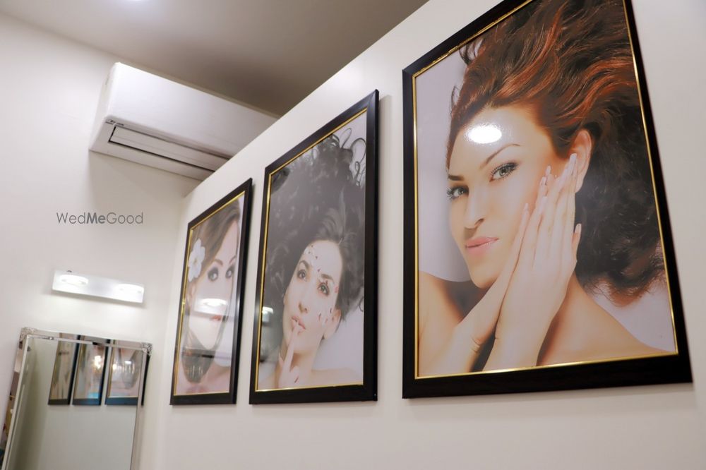 Photo From GLAM STUDIOS INTERIOR - By Glam Studio Premium Unisex Saloon