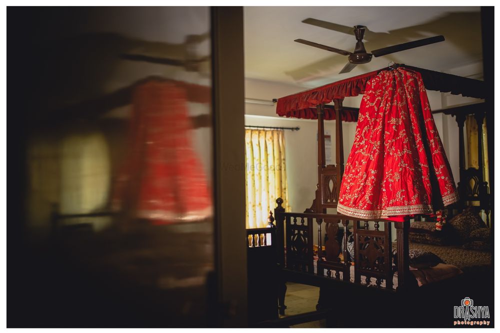 Photo From Bride Getting Ready - By Drashya Photography