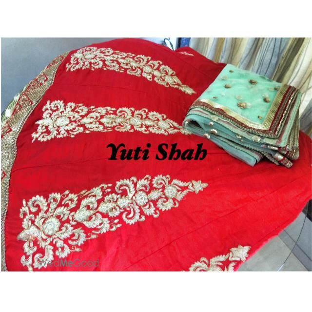 Photo From Brides & Bridesmaid - By Yuti Shah