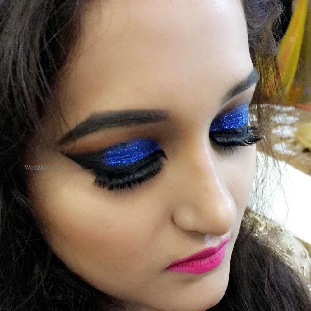 Photo From navy blue glitter smokey eye  - By Get Sparkled by Aenaz Khan 