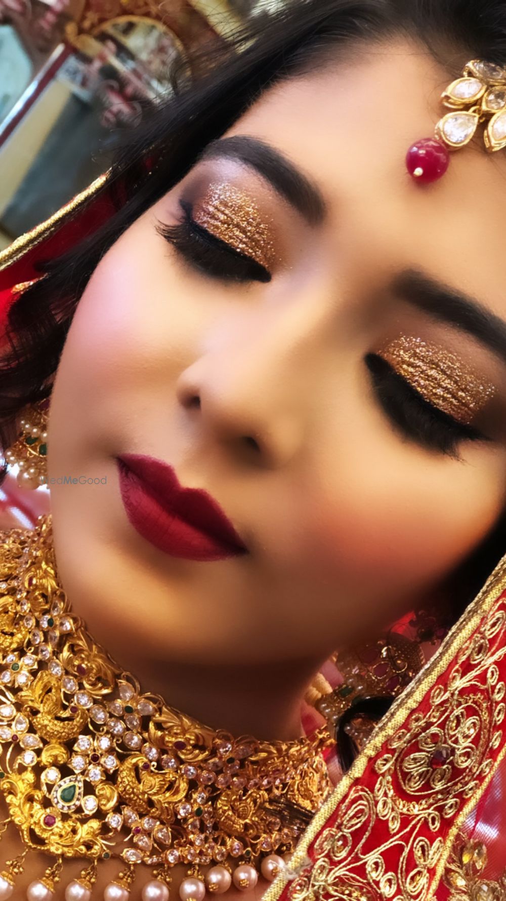 Photo From my fav shimmery glitter bridal look - By Get Sparkled by Aenaz Khan 