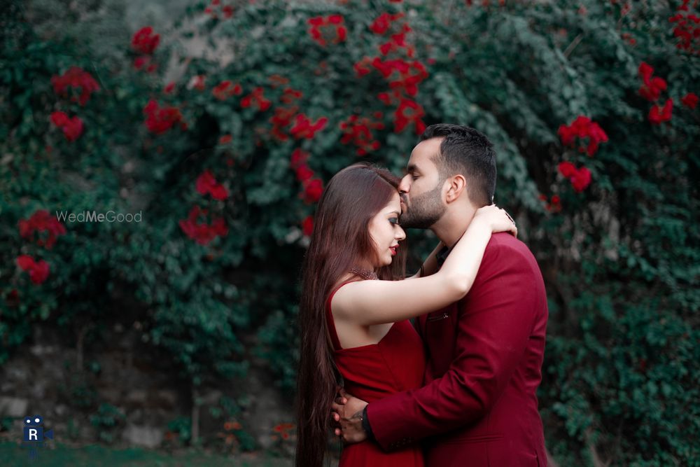Photo From Nidhi & Vaneet Pre Wedding - By Radiant Photography
