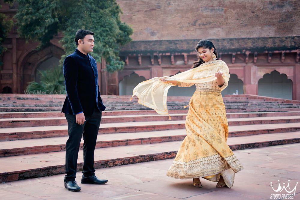 Photo From #YashRaj | Pre wedding | Taj Mahal, Agra - By Studio Finesse