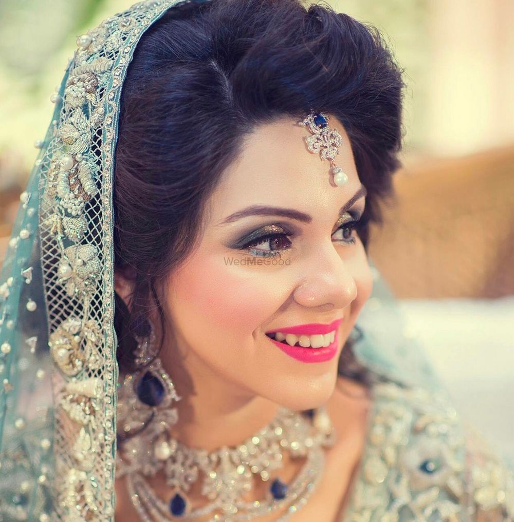 Photo of Soft and subtle bridal makeup