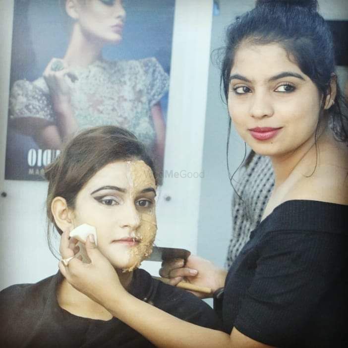 Photo From While working picture - By Makeover by Simran Dutt